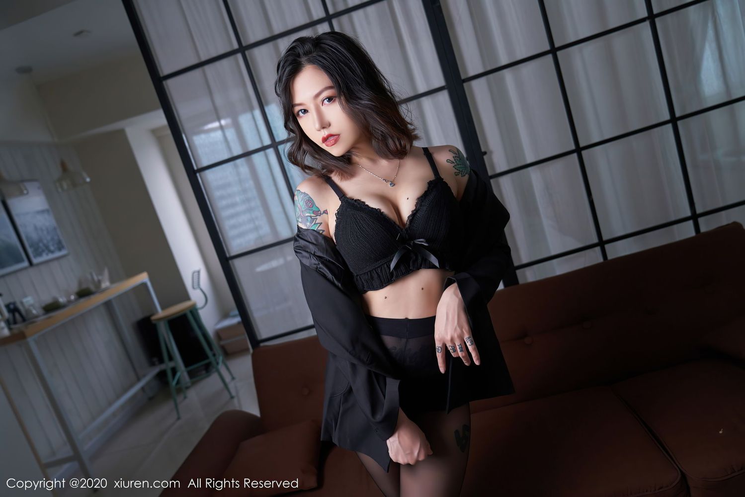 新人模特舌尖上的菊花Ace - 都市+黑丝系列首套写真