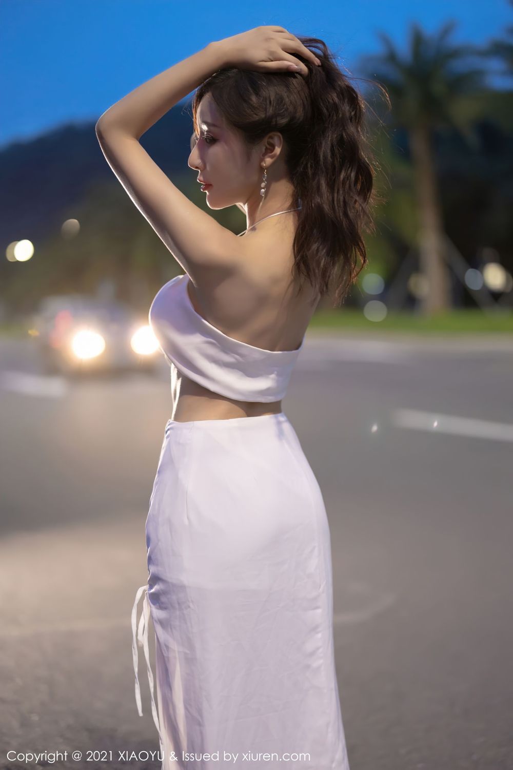 性感女神王馨瑶yanni - 白色长裙+时尚外拍写真