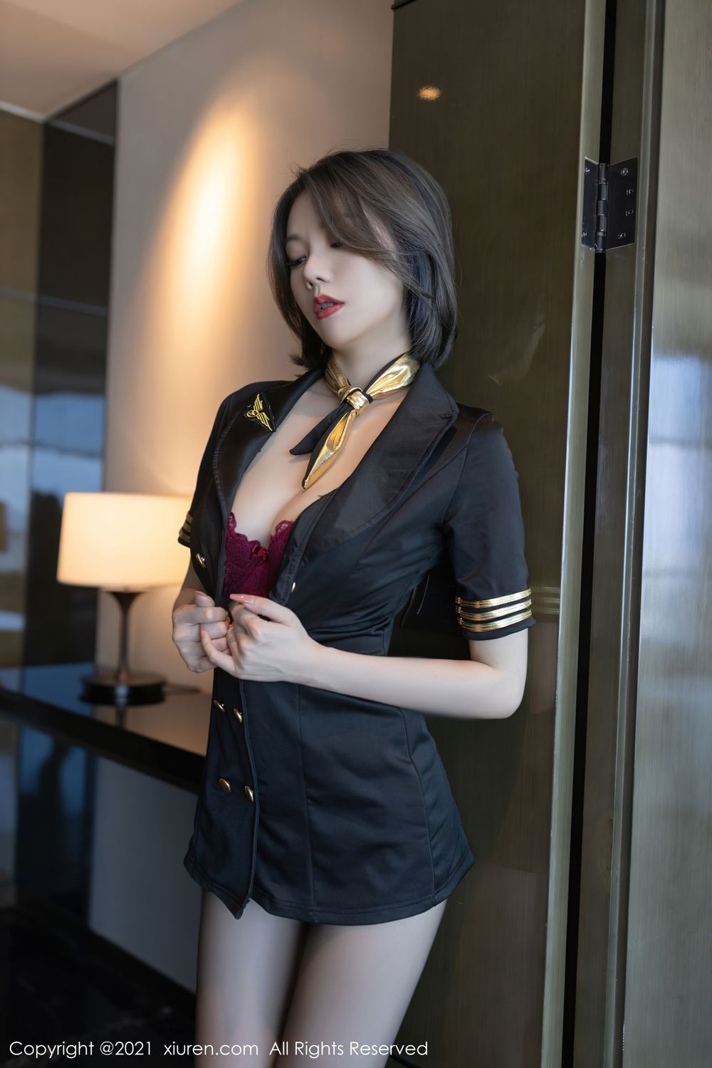 美女模特安然Maleah - 空姐制服+黑丝系列重庆旅拍