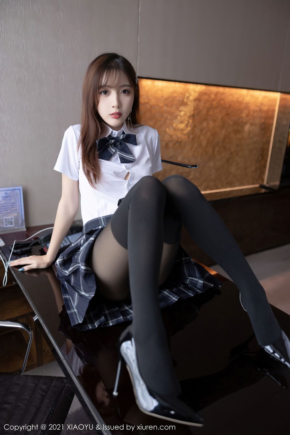 美女模特林星阑 - 白衬衣+黑丝系列足量写真