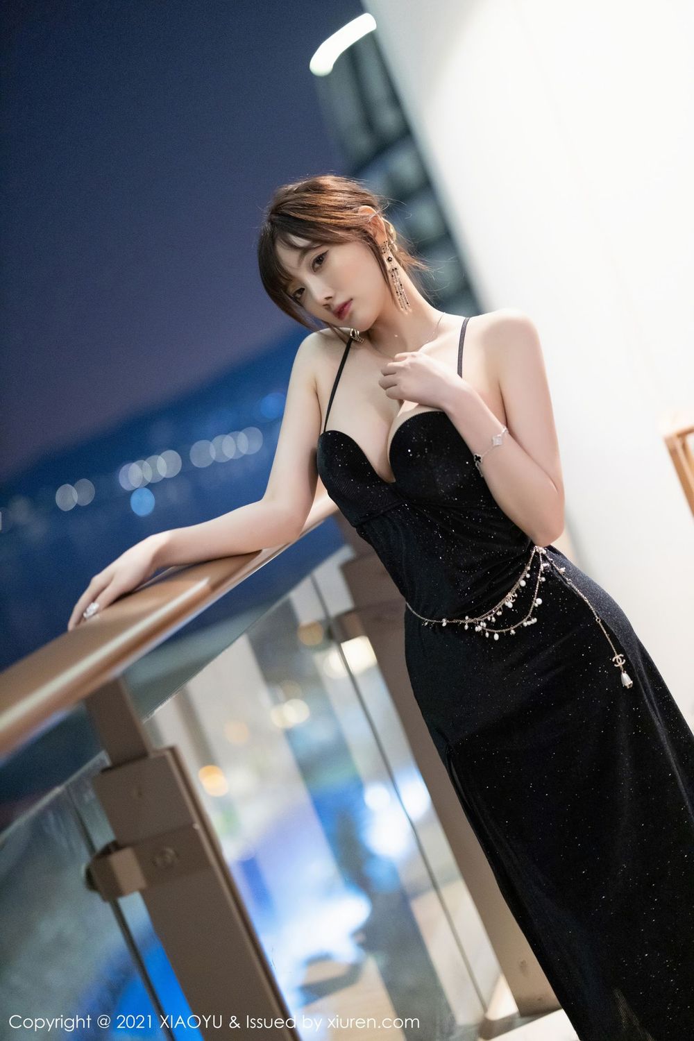 性感女神杨晨晨Yome - 黑色长裙+黑丝系列户外写真