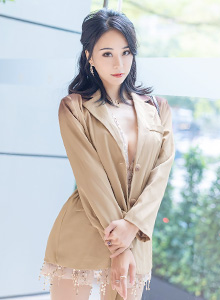 [XiuRen秀人网] 美女模特蓝夏Akasha - 华丽吊裙+丝袜系列写真 VOL.3378