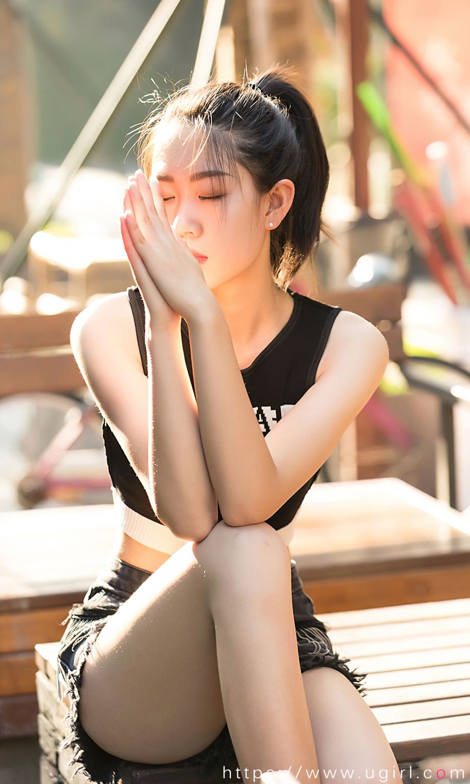 美女模特小雪儿 - 多套服饰+甜妹日志主题写真