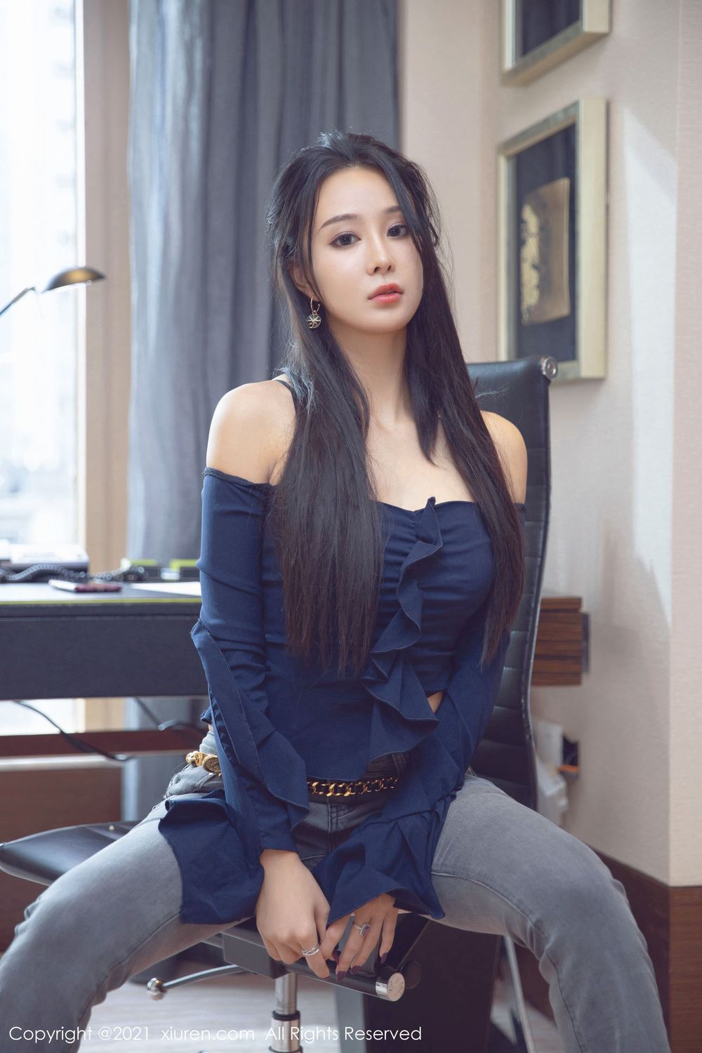 美女模特蓝夏Akasha - 牛仔长裤+黑丝系列写真