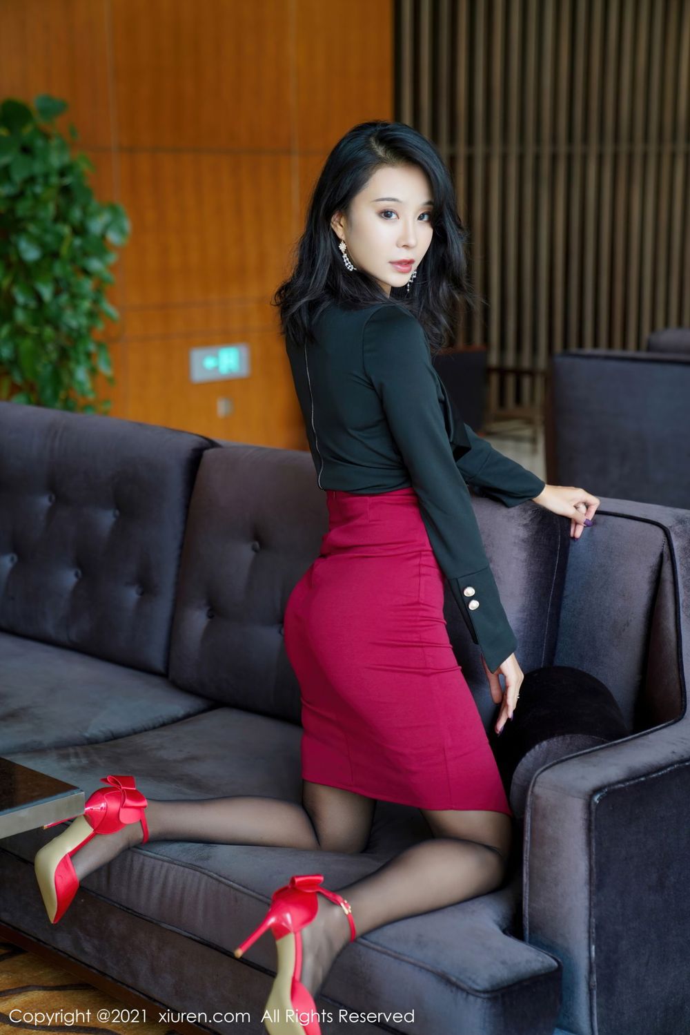 美女模特蓝夏Akasha - 职场OL+黑丝系列北京旅拍