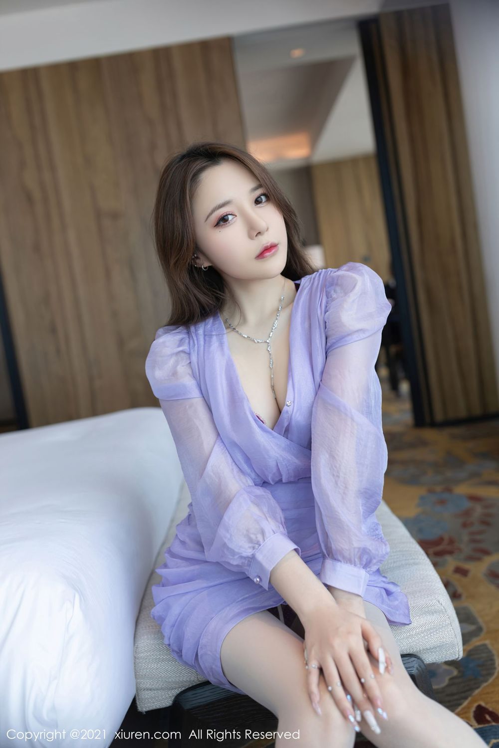 美女模特鱼子酱Fish - 情迷紫色服饰系列性感写真