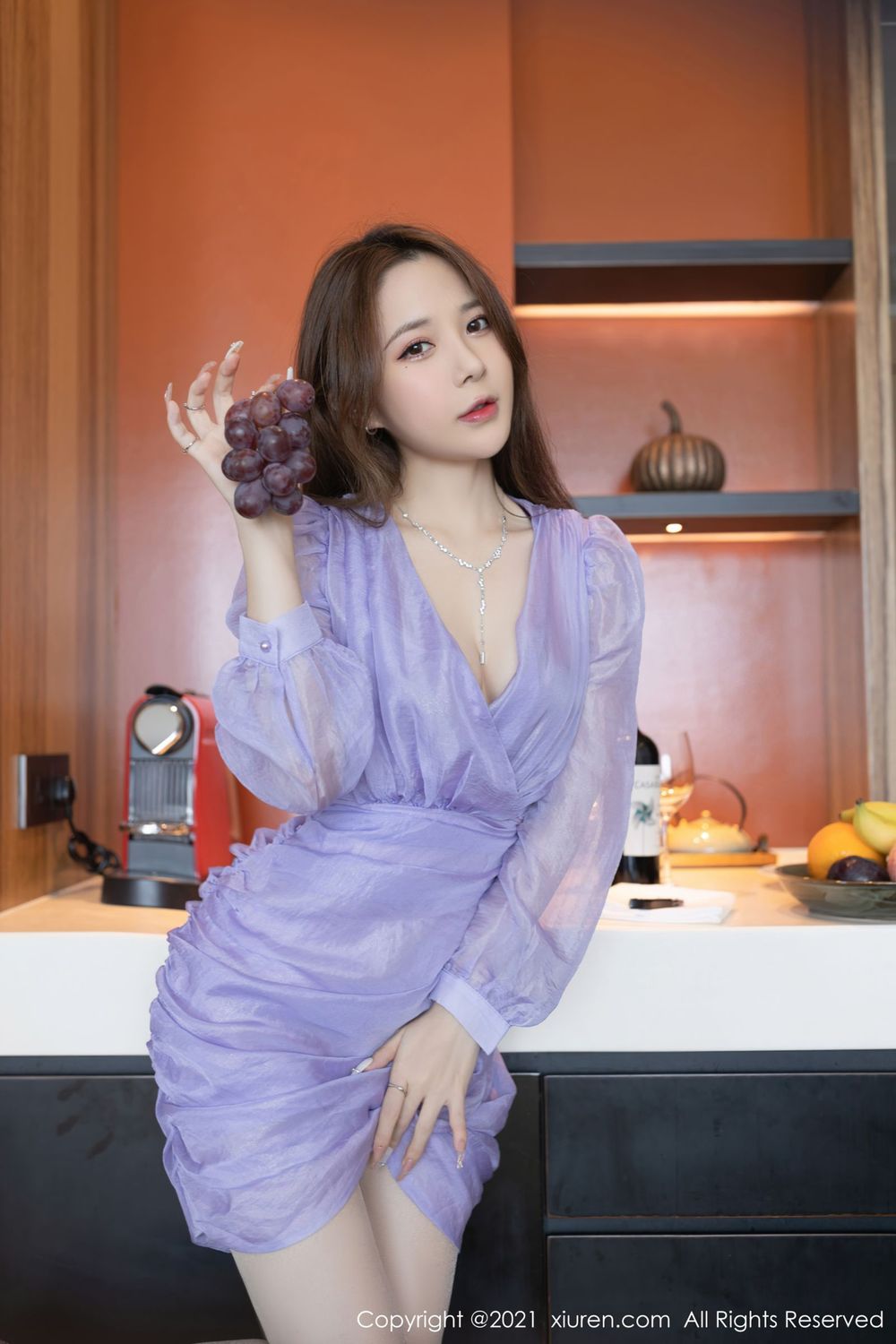 美女模特鱼子酱Fish - 情迷紫色服饰系列性感写真