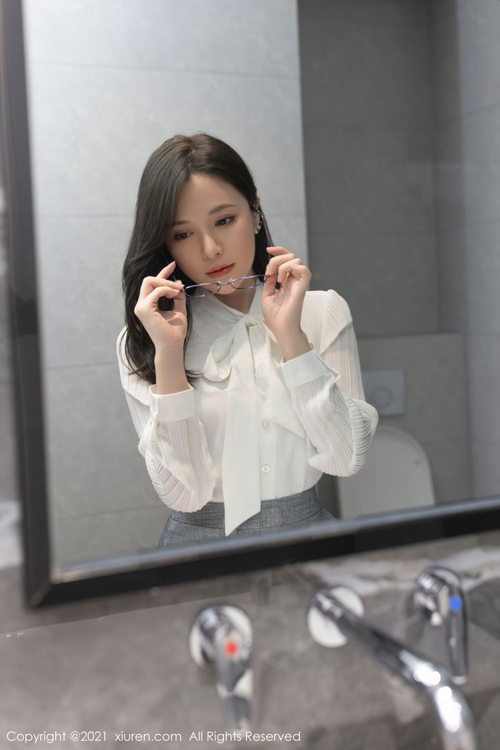 美女模特鱼子酱Fish - 职场OL+黑丝系列江浙沪旅拍