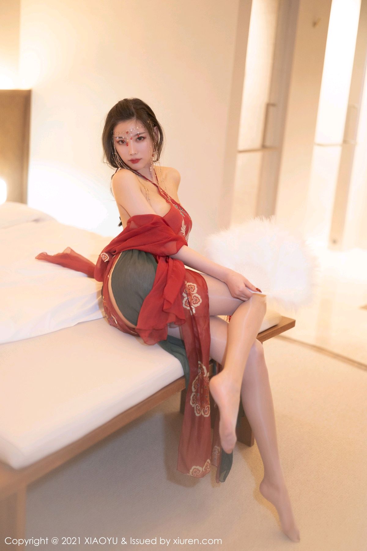 性感女神杨晨晨Yome - 红色古装服饰丽江心愿旅拍