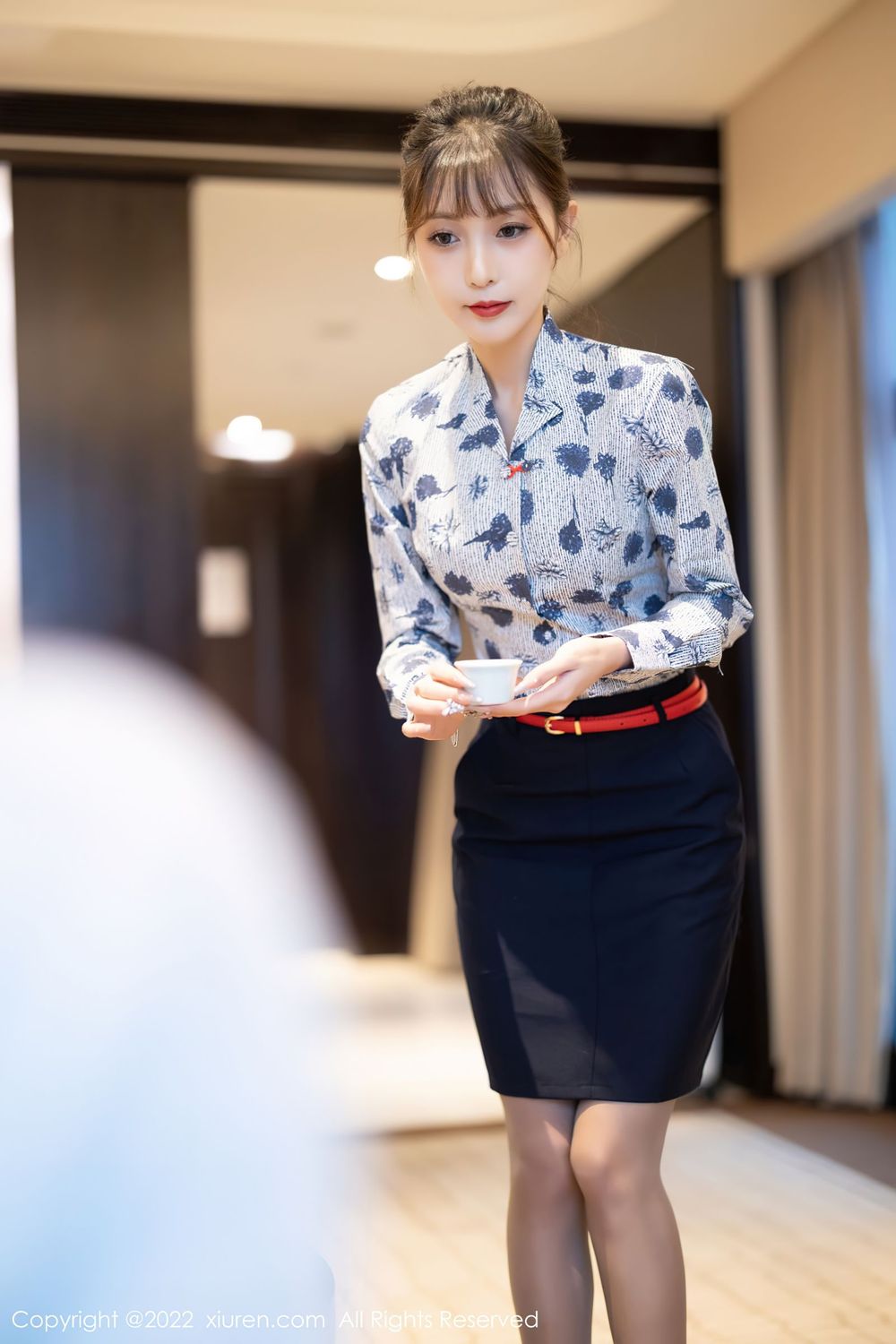 美女模特林星阑 - 空姐制服+深色短裙系列写真