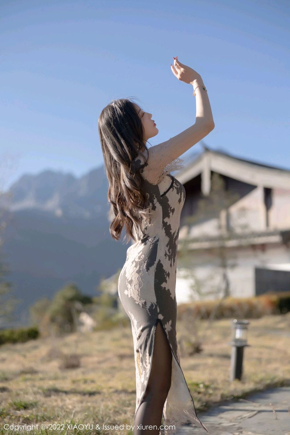 性感女神杨晨晨Yome - 米色旗袍+黑丝系列丽江旅拍