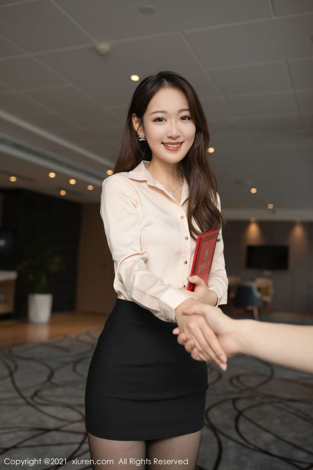 美女模特唐安琪 - 职场OL+投资顾问系列写真