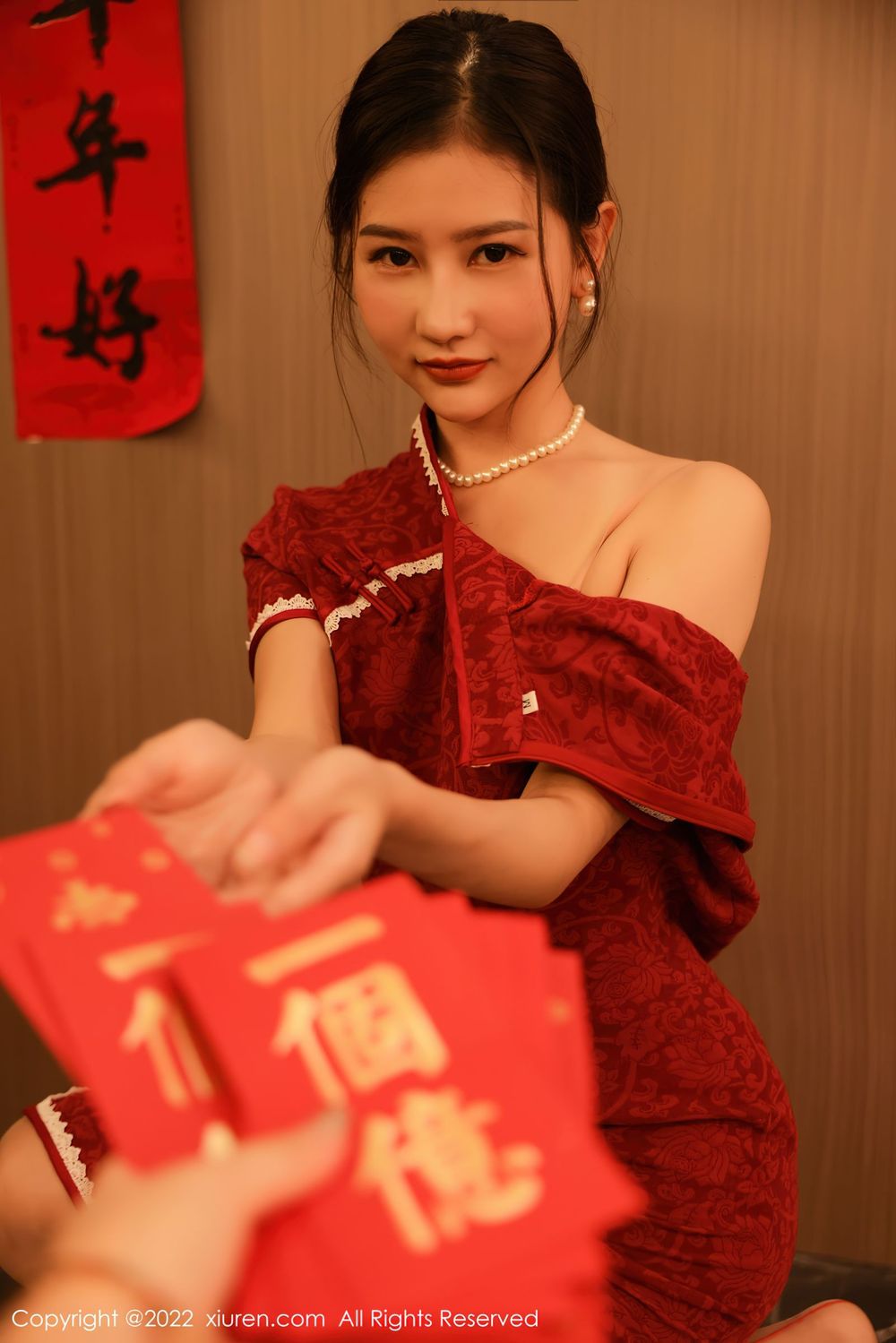 美女模特尹甜甜 - 旗袍装束+新年主题性感写真