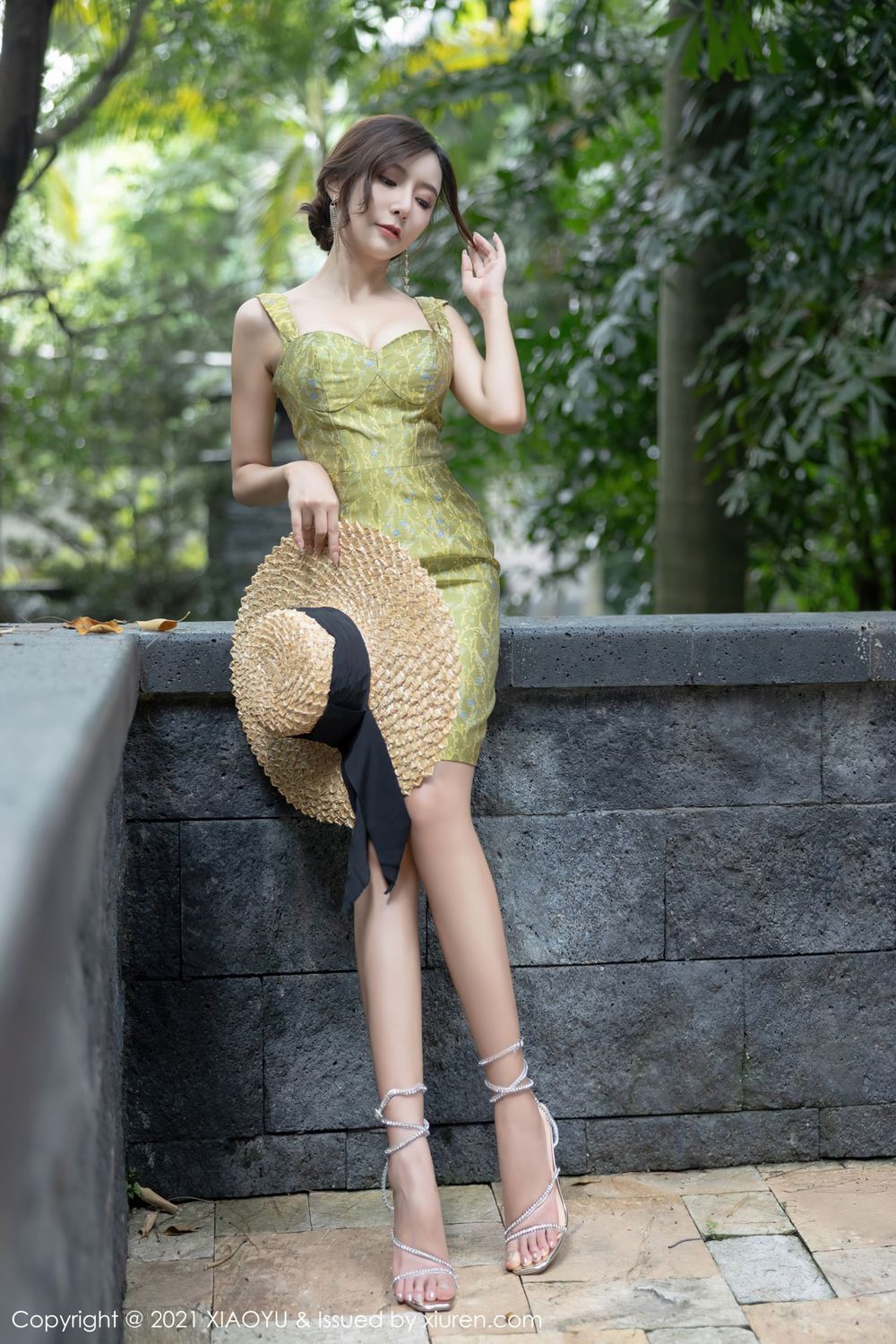 性感女神王馨瑶yanni - 古典礼裙+情趣系列写真