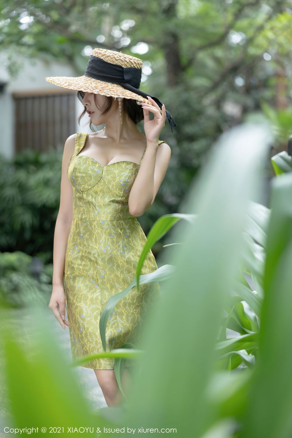 性感女神王馨瑶yanni - 古典礼裙+情趣系列写真