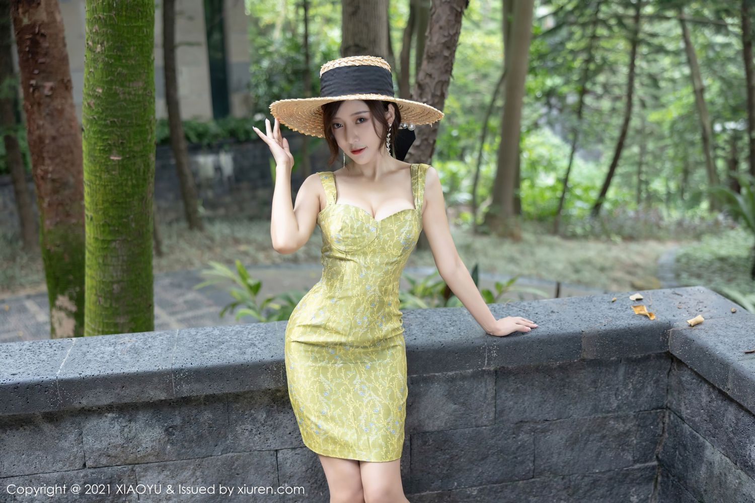 性感女神王馨瑶yanni - 古典礼裙+情趣系列写真