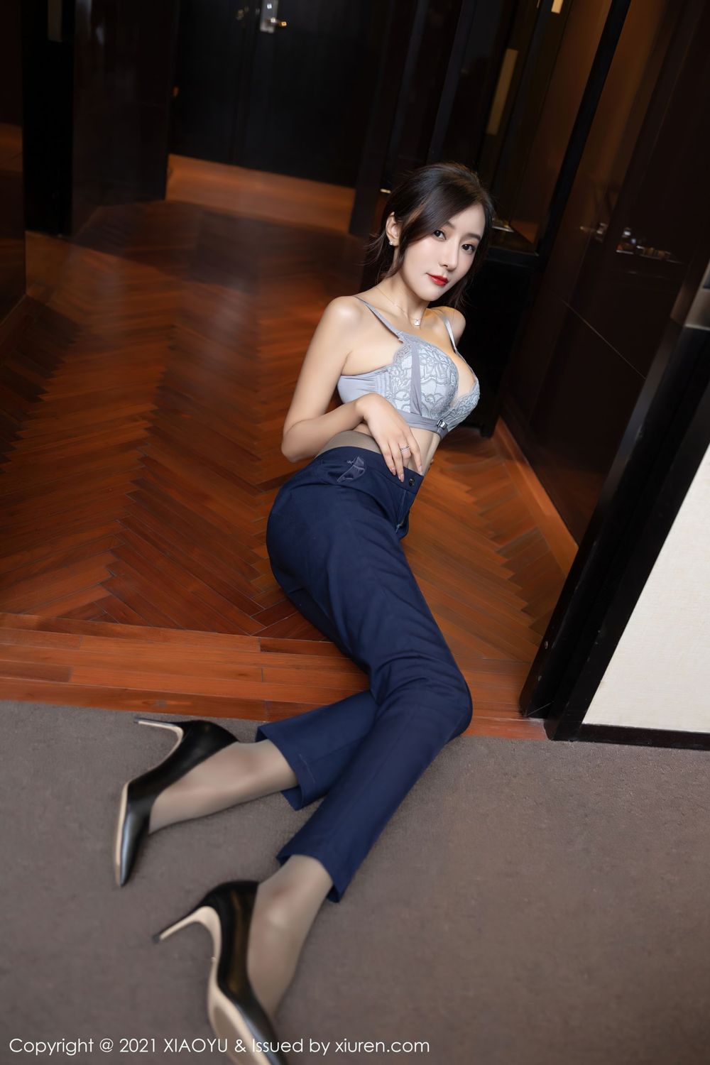 性感女神王馨瑶yanni - 职场OL+丝袜系列写真