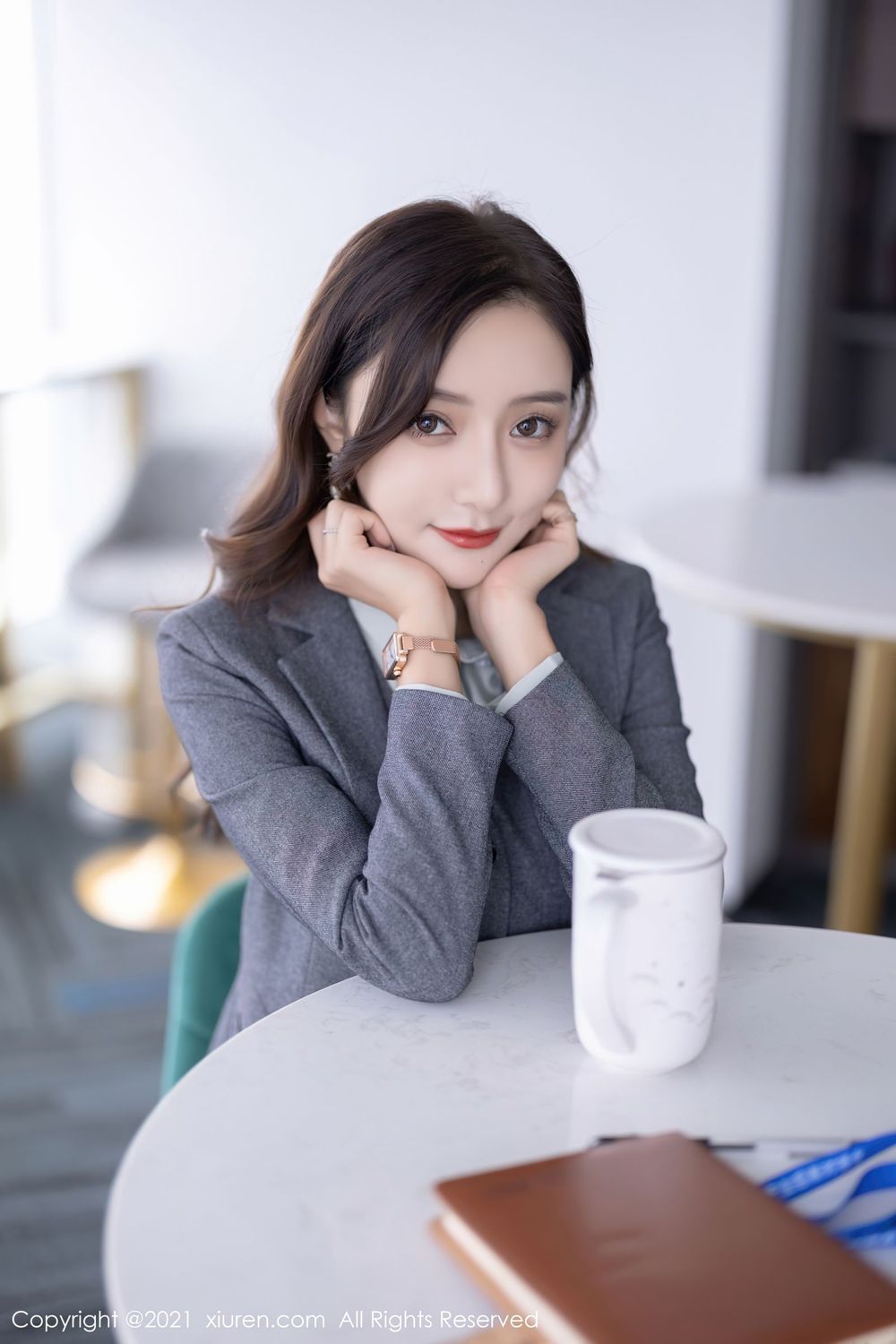 性感女神王馨瑶yanni - 职场OL+黑丝系列写真