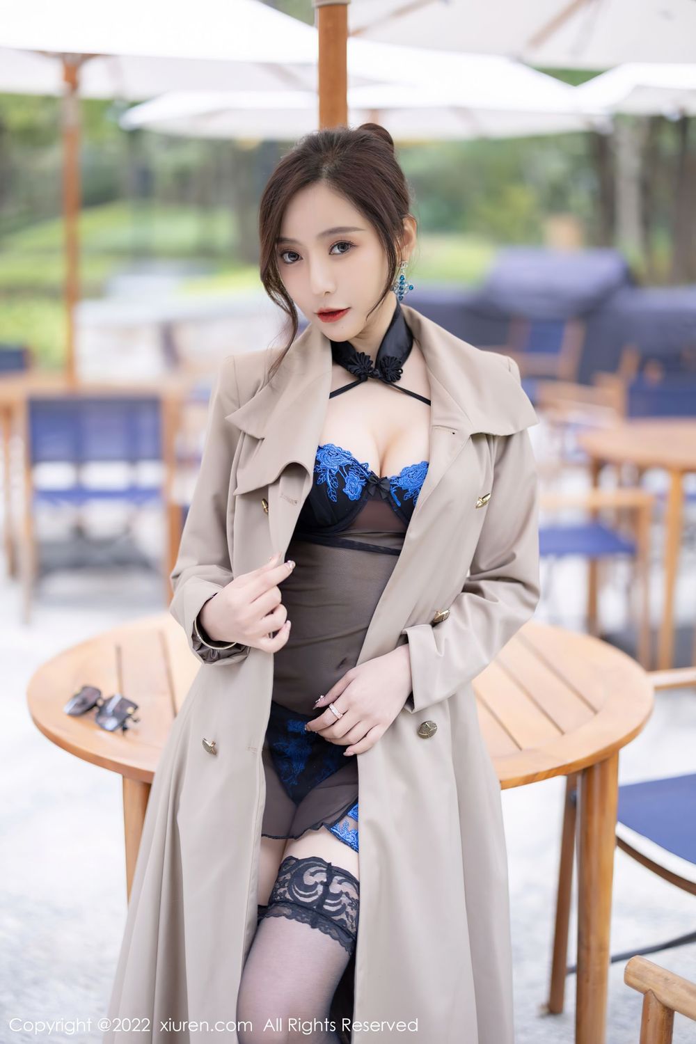 性感女神王馨瑶yanni - 杏色风衣+黑丝系列写真