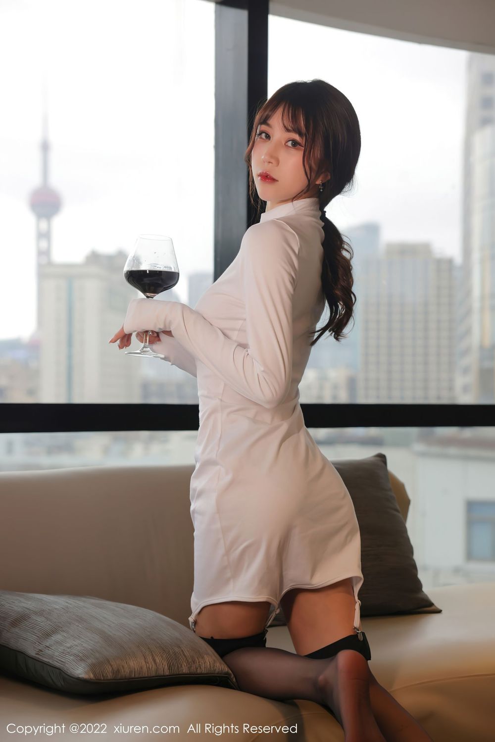 新人嫩模tina_甜仔 - 连衣裙+黑丝系列首套写真