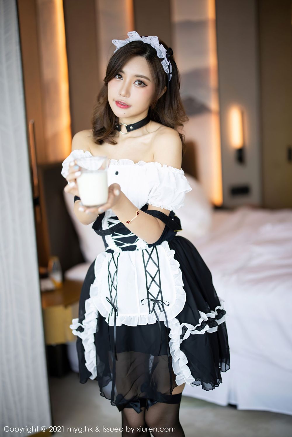性感女神绮里嘉ula - 女仆制服系列杭州旅拍