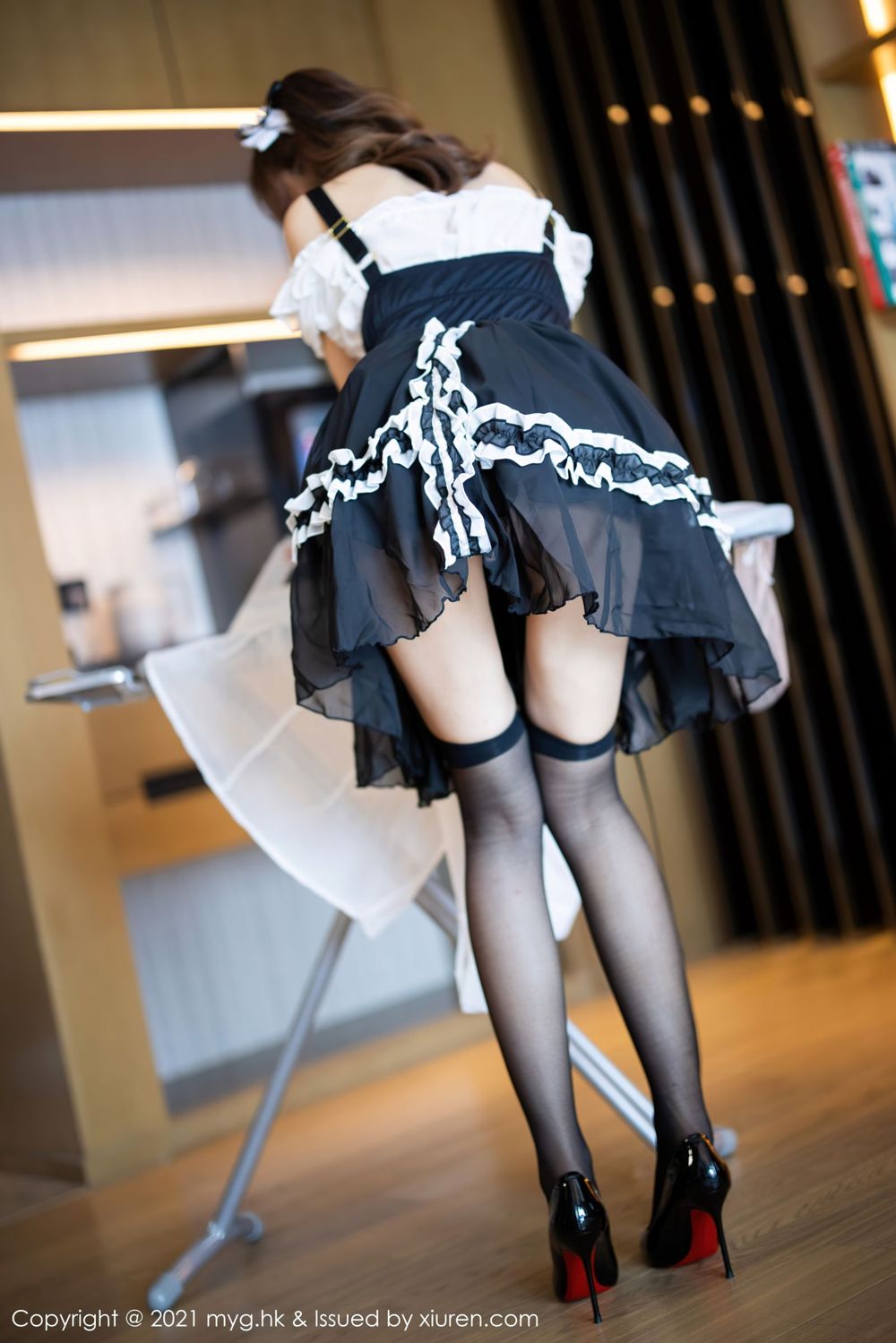 性感女神绮里嘉ula - 女仆制服系列杭州旅拍