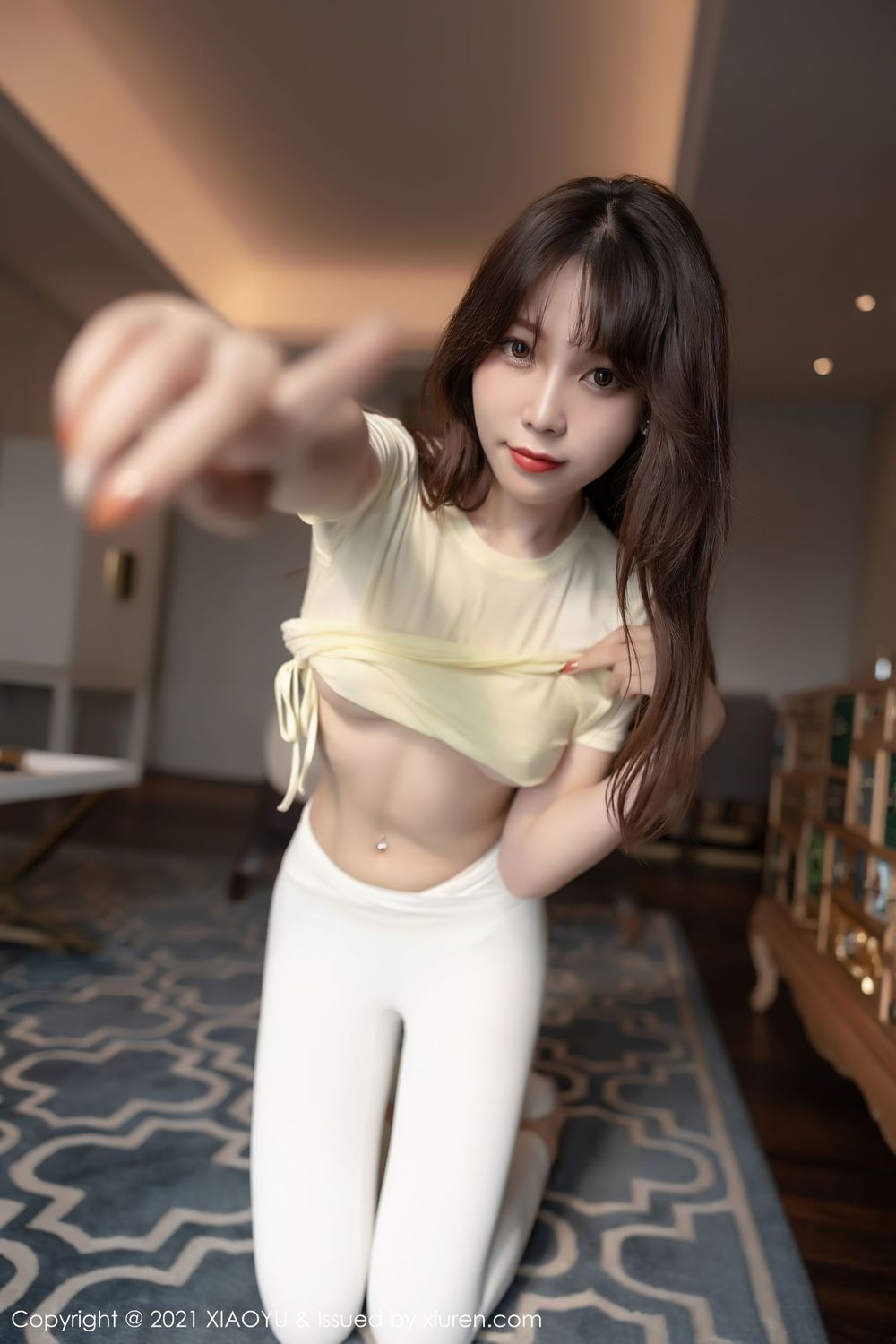 性感女神芝芝Booty - 白色紧身裤真爽系列写真