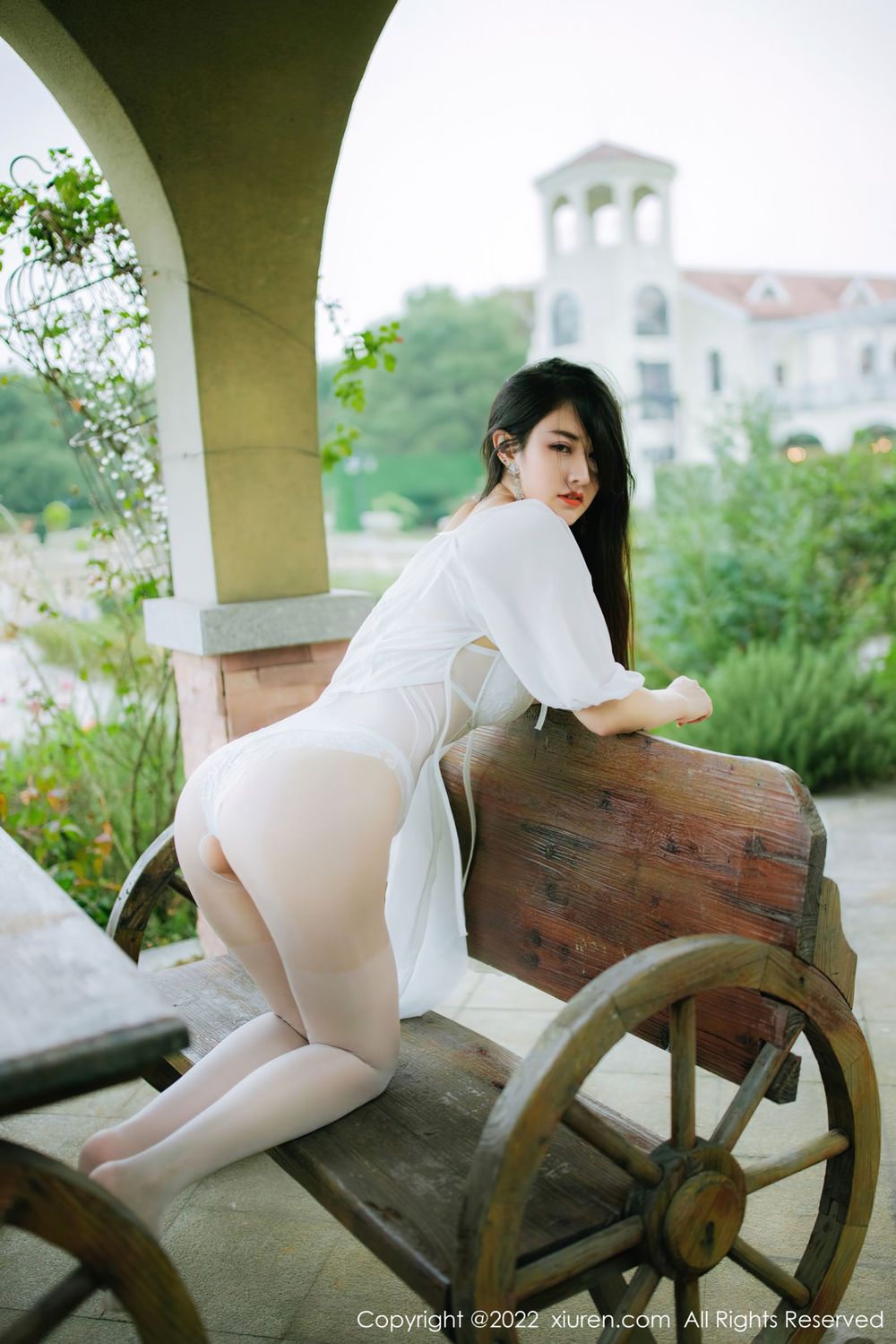 美女模特诗诗kiki - 轻透长衫+丝袜系列写真