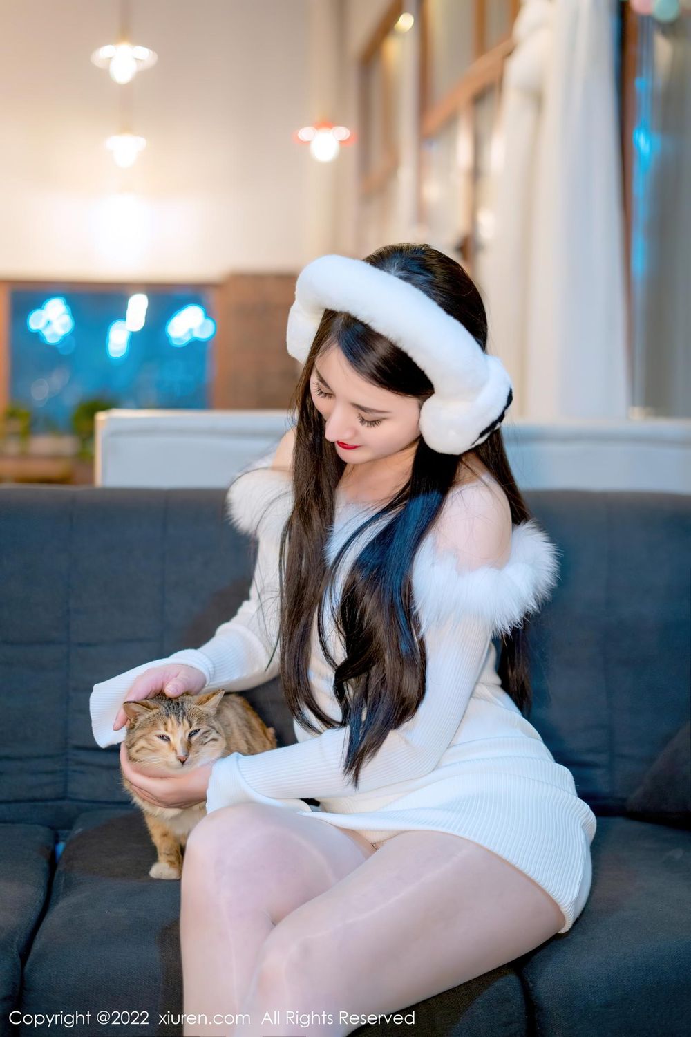 美女模特诗诗kiki - 白色毛衣+丝袜系列惹火写真