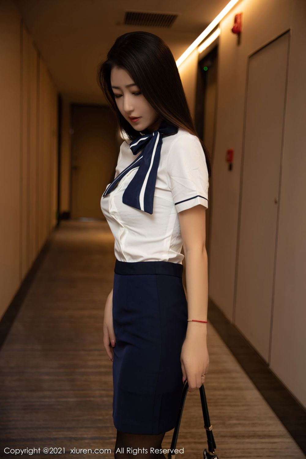 美女模特熊小诺 - 职场OL+黑丝系列阳朔旅拍