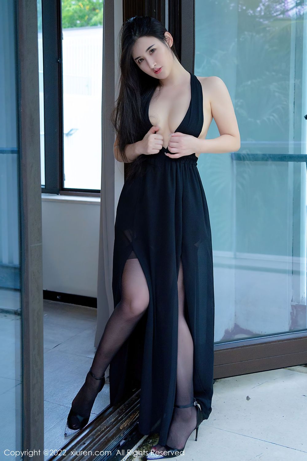 美女模特诗诗kiki - 黑色开胸连衣长裙系列三亚旅拍
