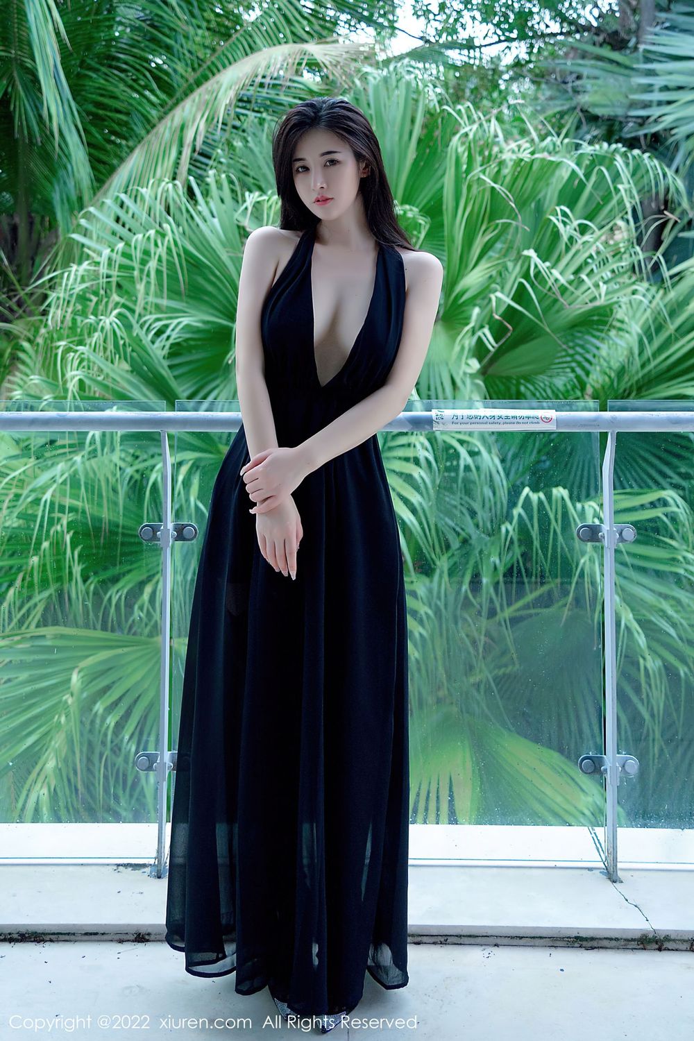 美女模特诗诗kiki - 黑色开胸连衣长裙系列三亚旅拍