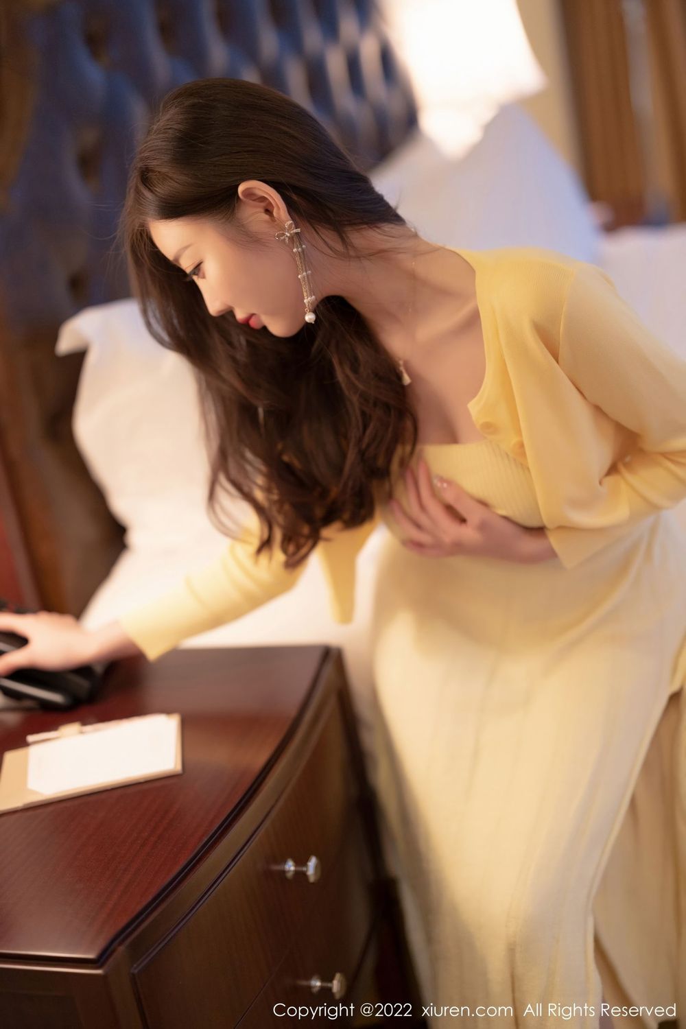 性感女神杨晨晨Yome - 淡黄色上衣+长裙系列写真