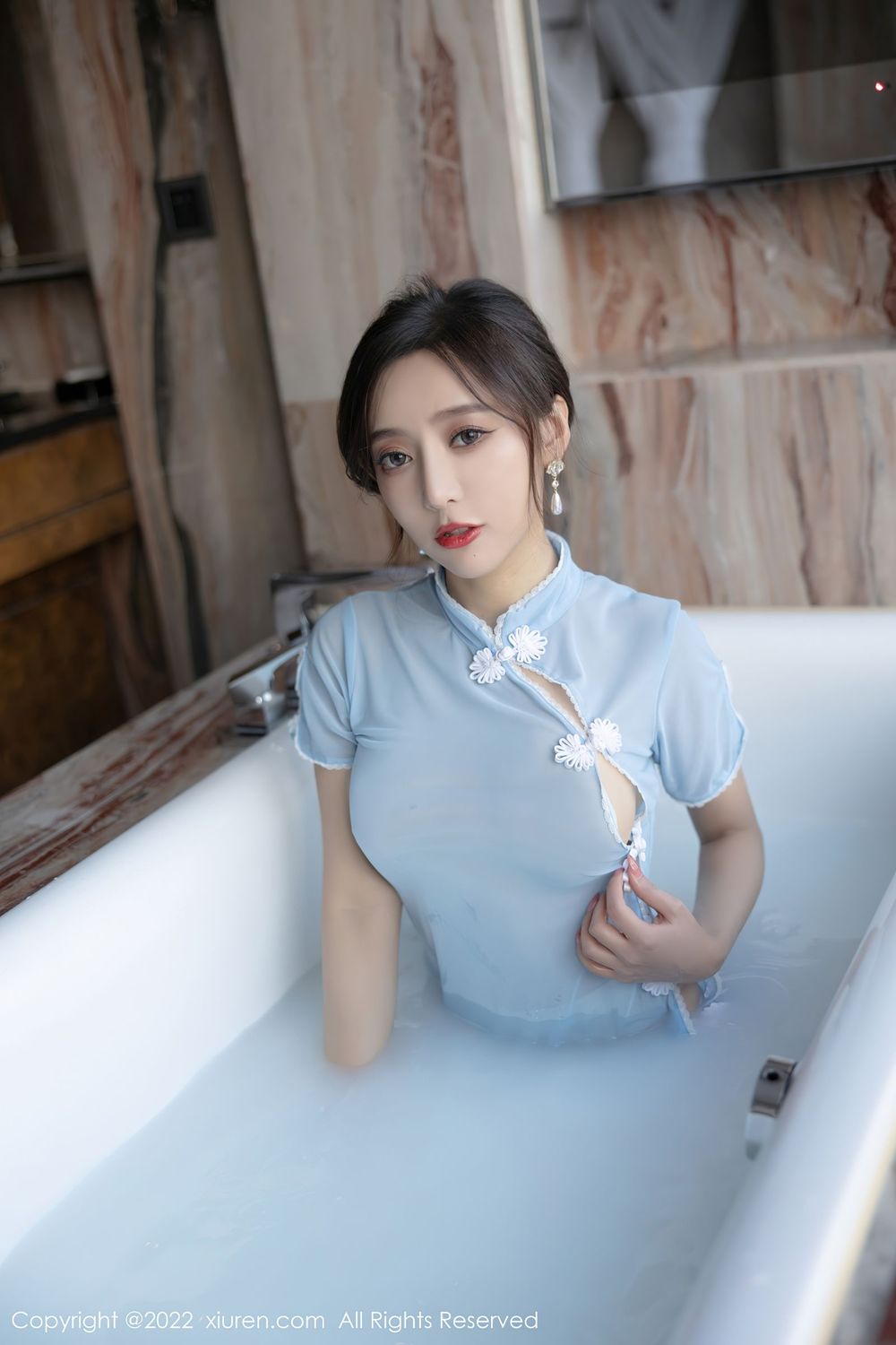性感女神王馨瑶yanni - 淡蓝色长裙+湿身系列写真