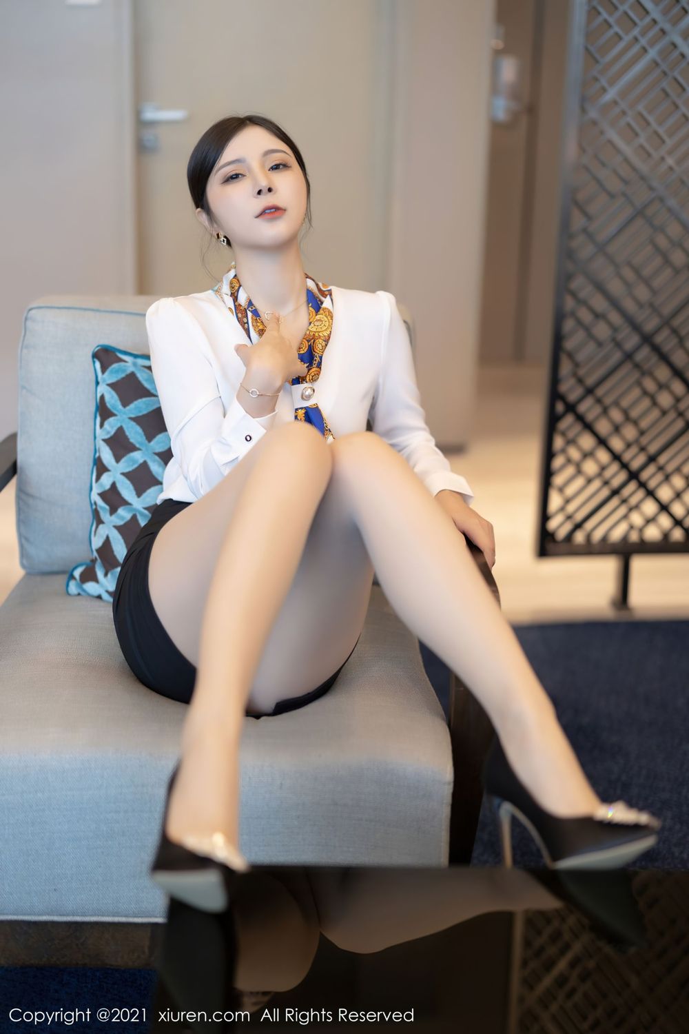 美女模特小蛮妖Yummy - 制服OL+丝袜系列深圳旅拍