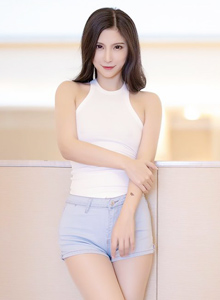 [XIAOYU语画界] 美女模特小蛮妖Yummy - 牛仔裤+丝袜系列写真 VOL.540