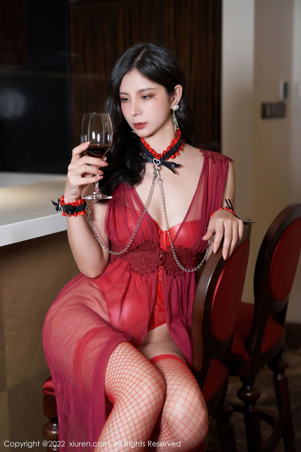 美女模特小蛮妖Yummy - 红色皮质情趣制服系列写真