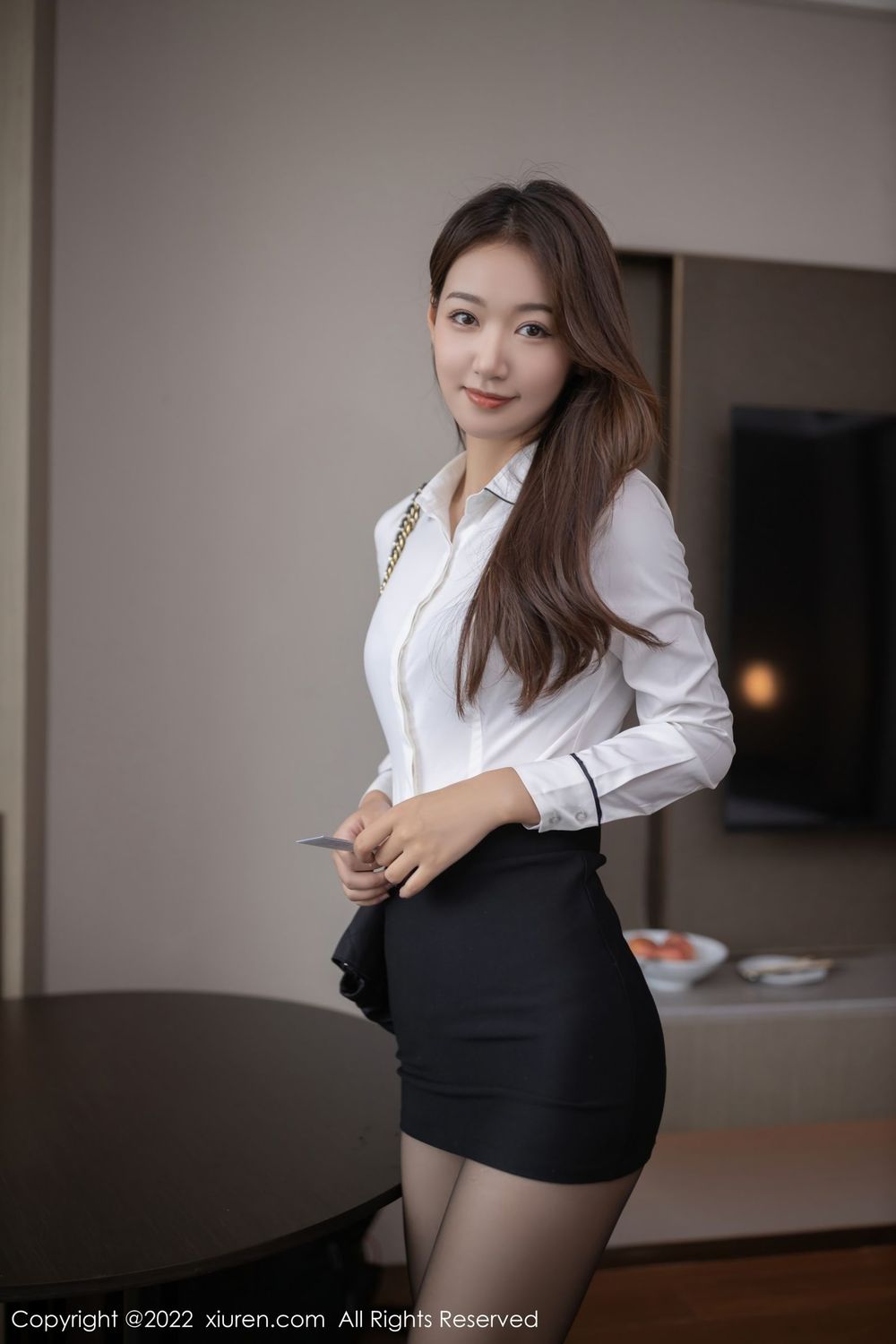 美女模特唐安琪 - 简约白T搭配黑色短裙珠三角旅拍