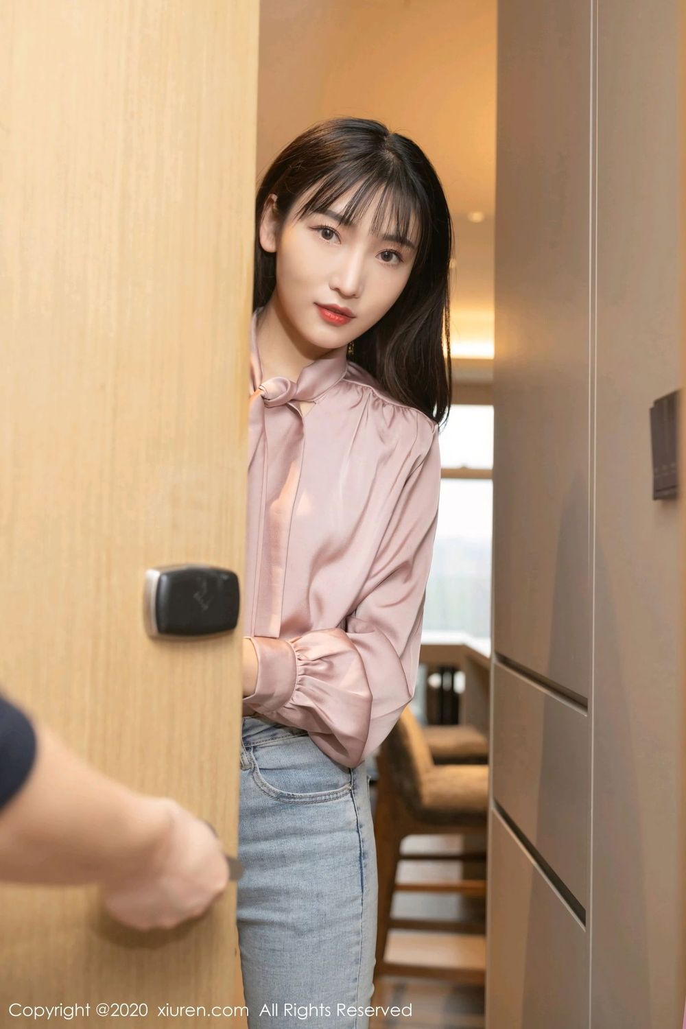 美女模特陆萱萱 - 牛仔裤+偶遇主题丽质写真