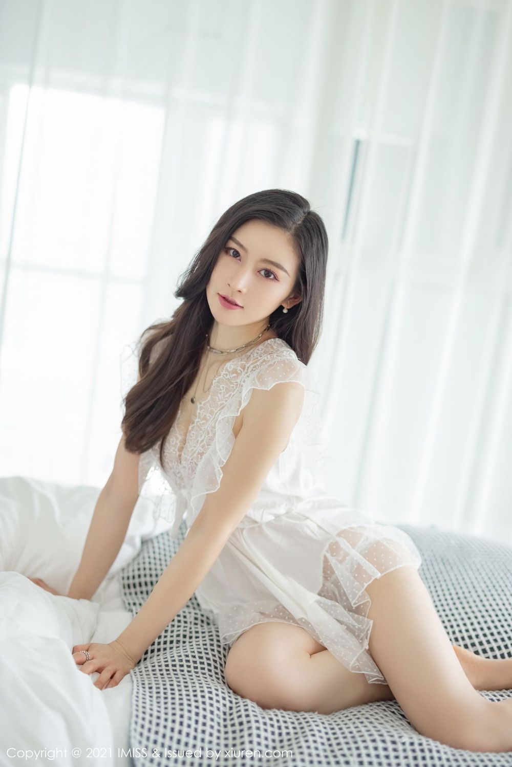 气质美女Vanessa - 多套服饰+美腿系列写真