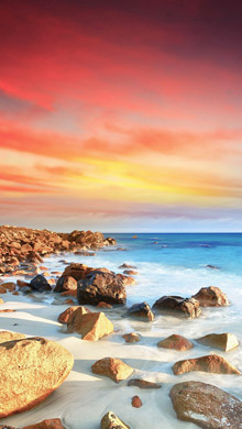 壮阔的海岸线和岩石融为一体格外美丽手机壁纸