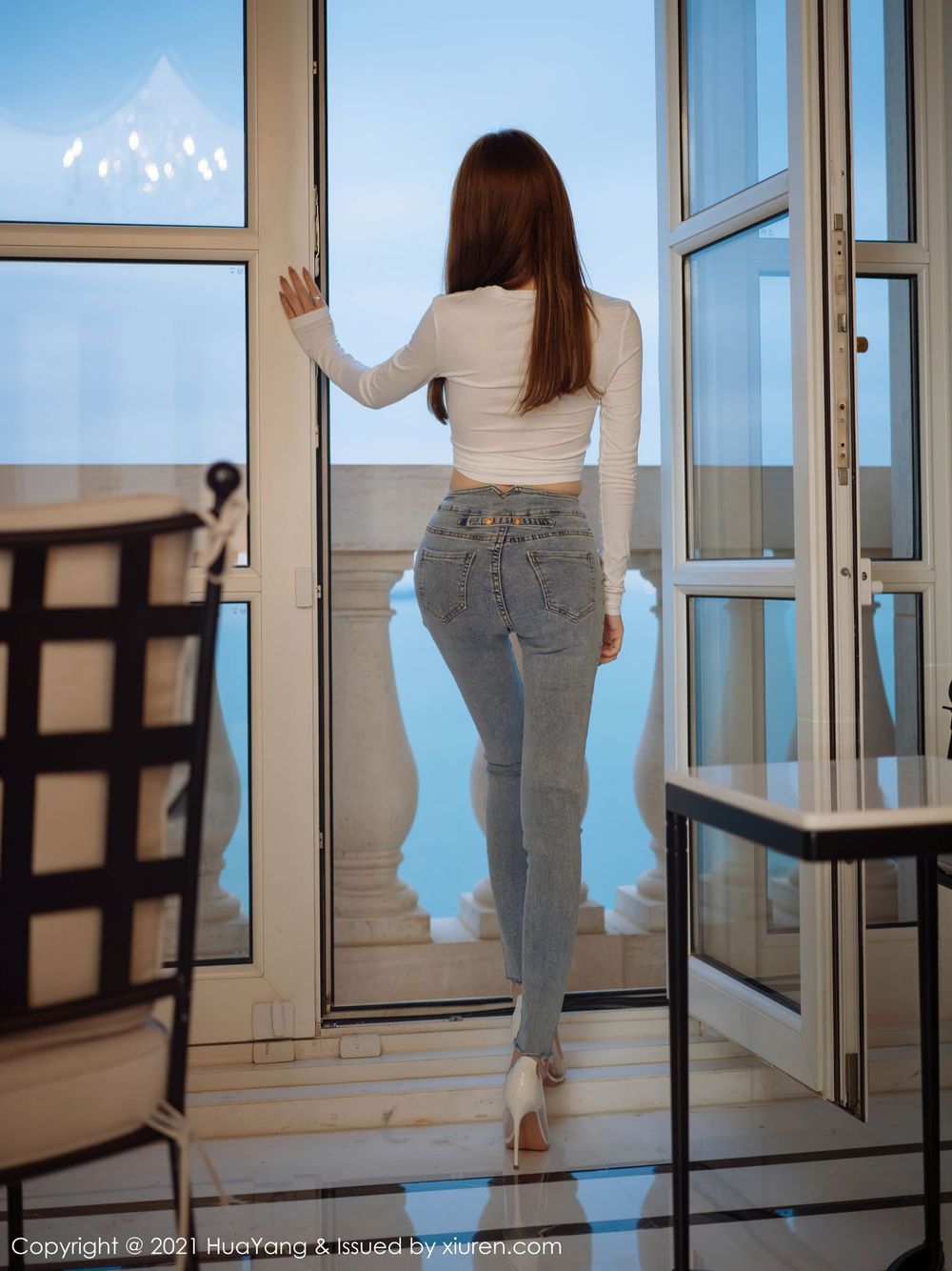 性感女神周于希Sandy - 牛仔裤+白色T恤厦门旅拍