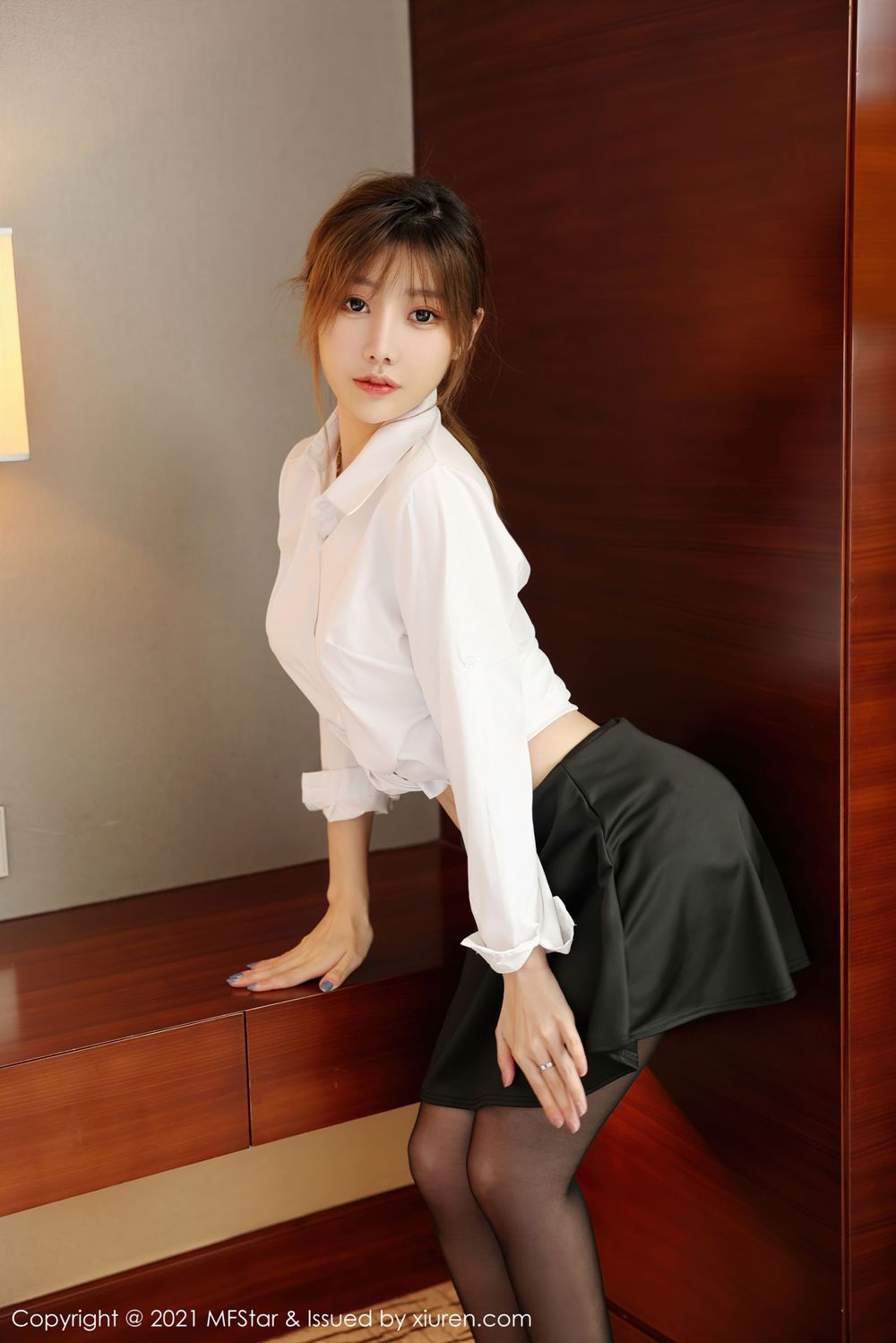 新人模特李颖煊baby - 白衬衫+黑丝系列写真