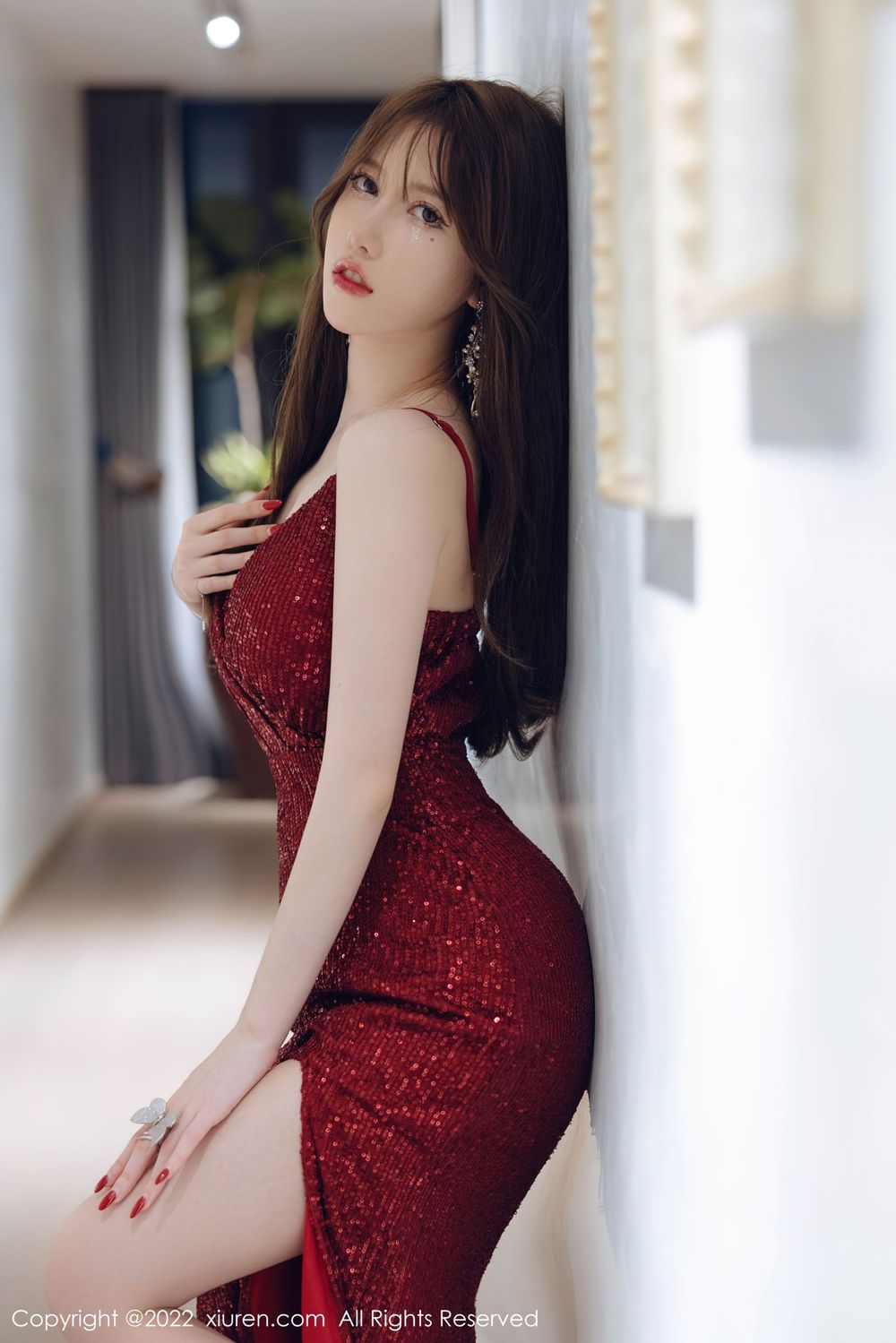 美女模特美桃酱 - 红色长裙+丝袜系列性感写真