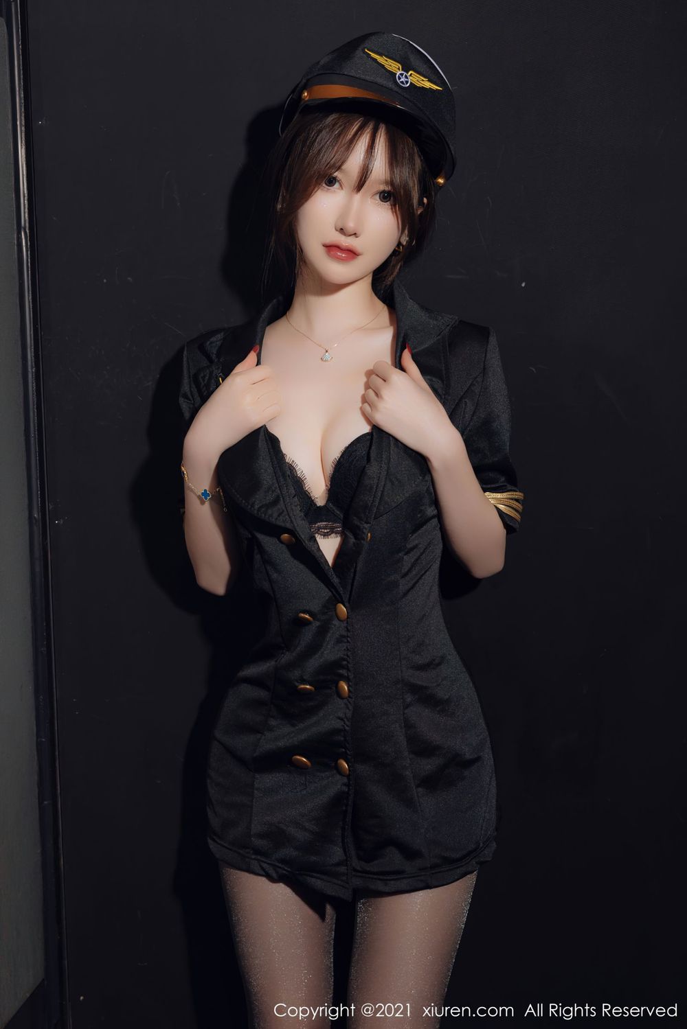 美女模特美桃酱 - 空军制服+黑丝系列性感写真