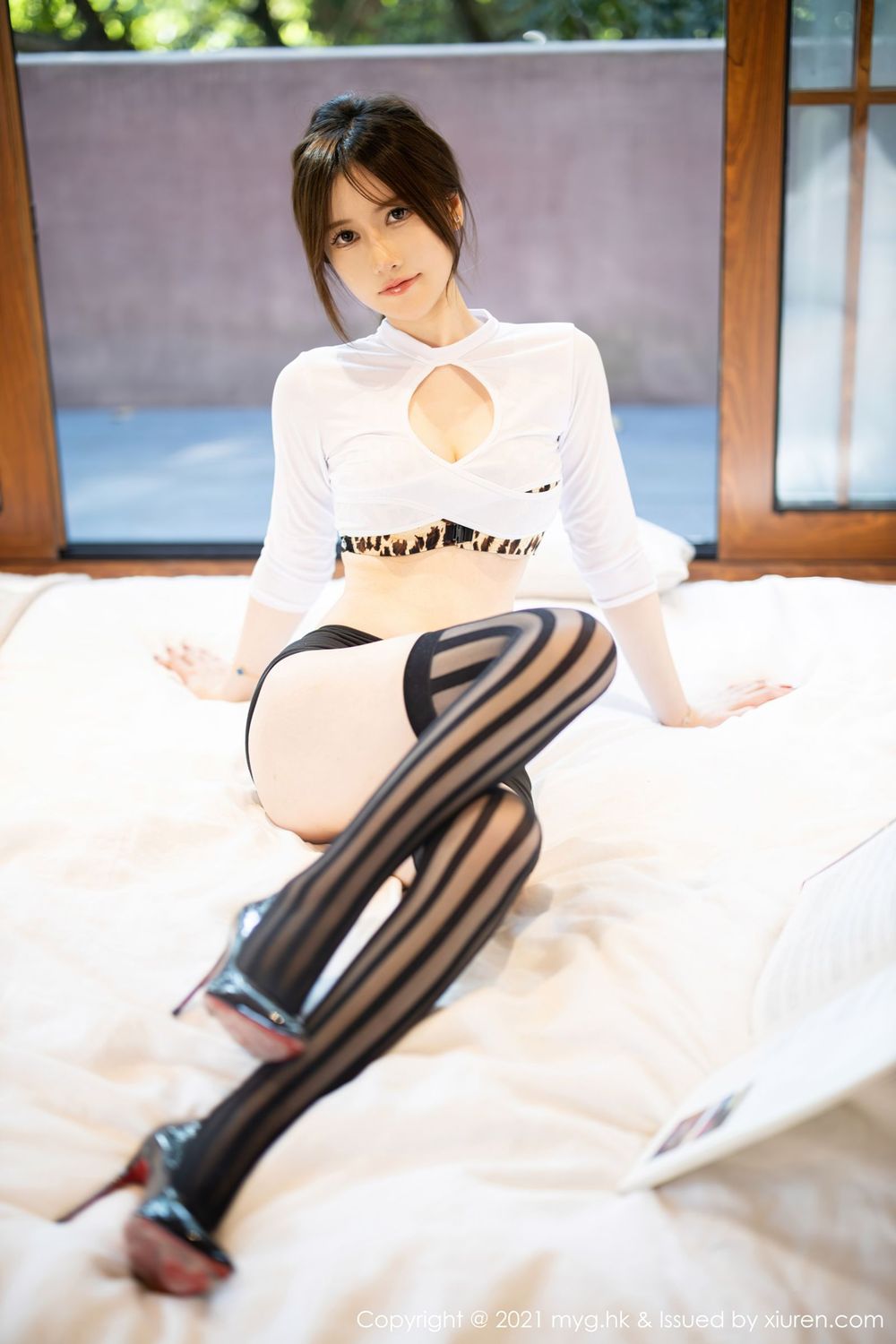 新人模特美桃酱 - 小蛮腰+黑丝系列长三角旅拍