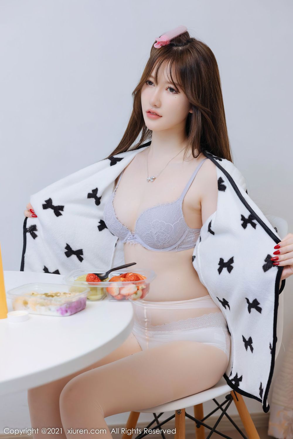 美女模特美桃酱 - 韩国女主持主题性感写真