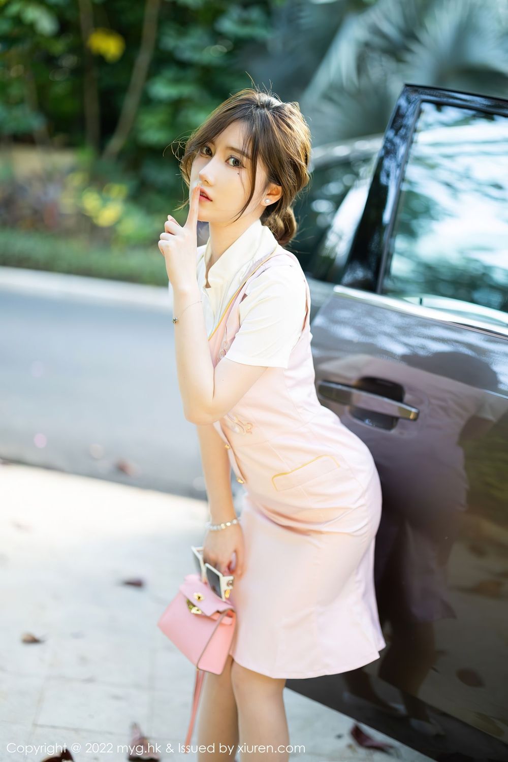 美女模特美桃酱 - 粉色服饰+丝袜系列珠三角旅拍