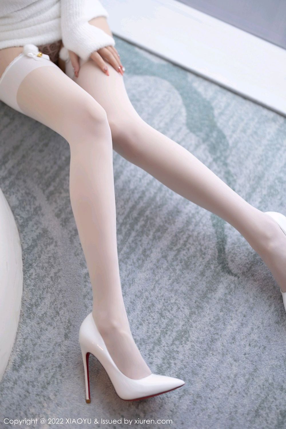性感女神杨晨晨Yome - 白色上衣+丝袜系列写真