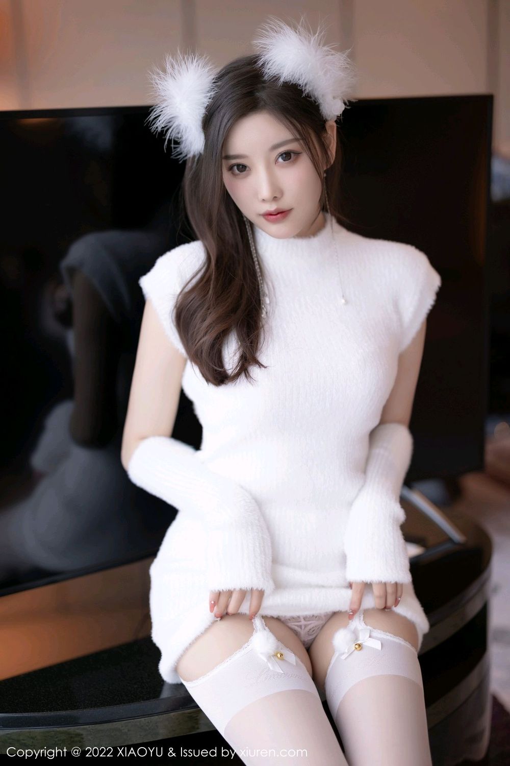 性感女神杨晨晨Yome - 白色上衣+丝袜系列写真